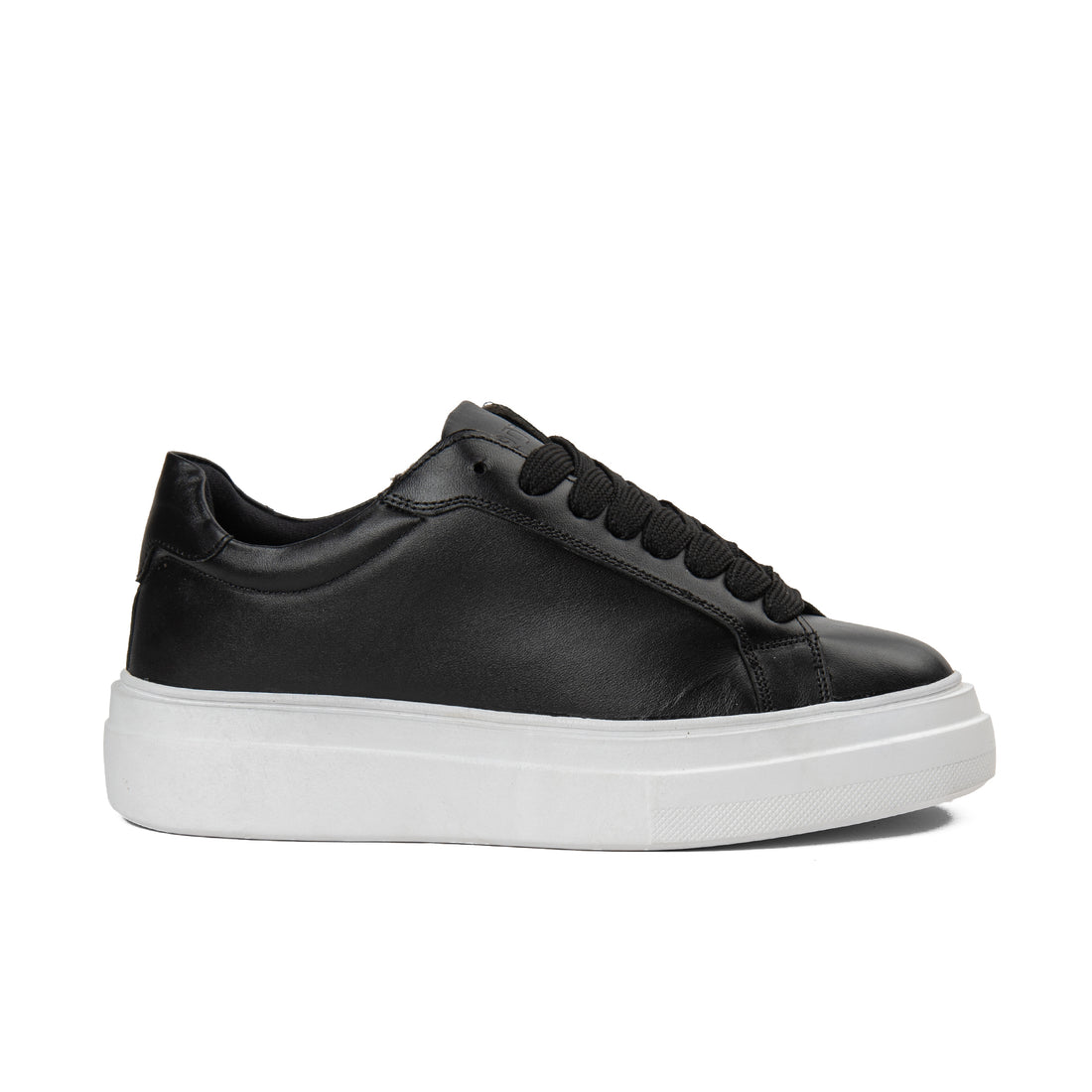 BlancPeak | Plain Black Sneakers (new)