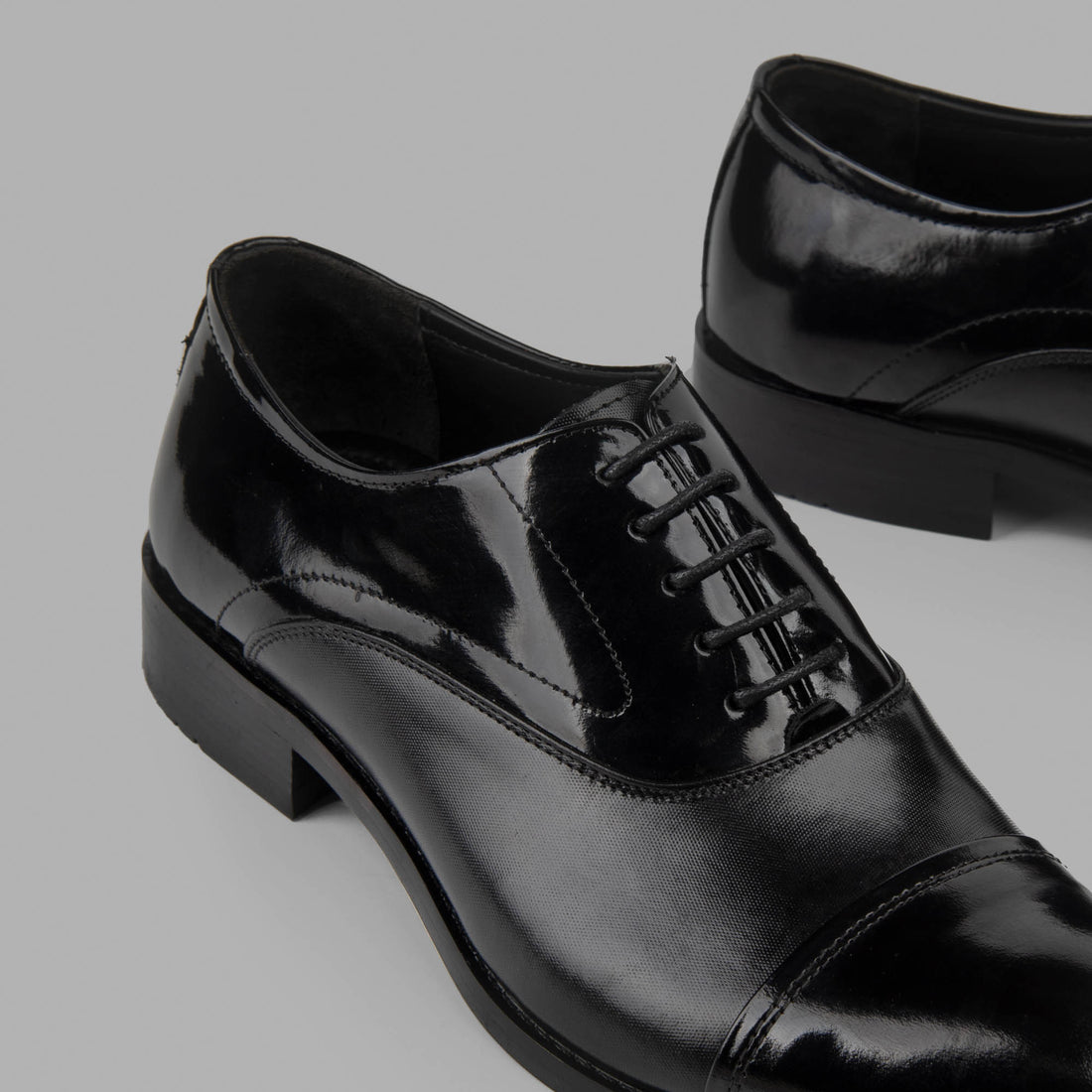 BRIO Genuine Leather Derby Cap Toe Glossy Shoes – Black