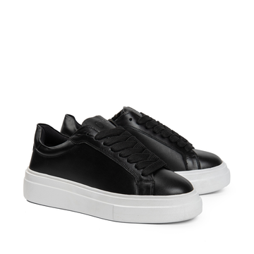 BlancPeak | Plain Black Sneakers (new)