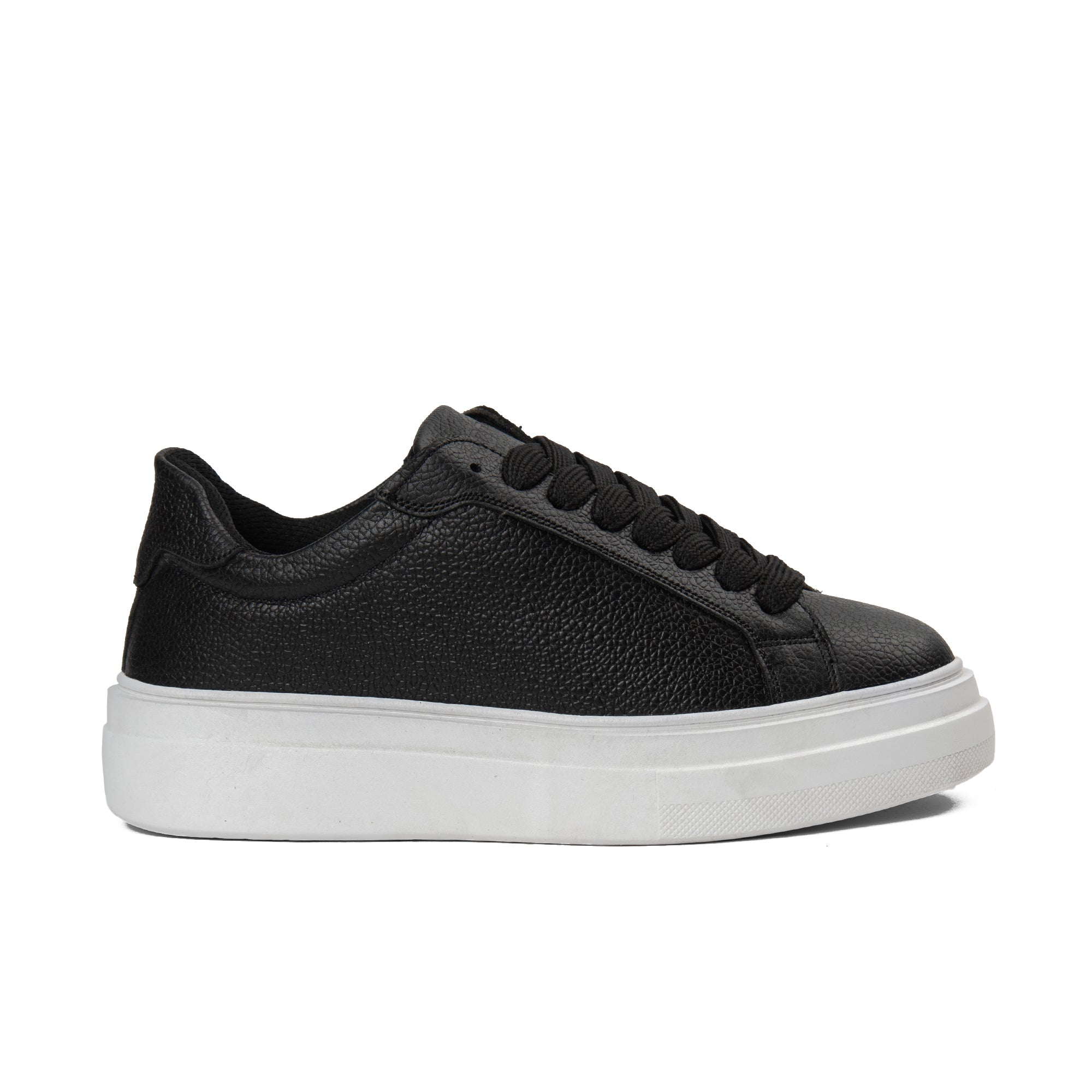 BlancPeak | Printed Black Sneakers (new)