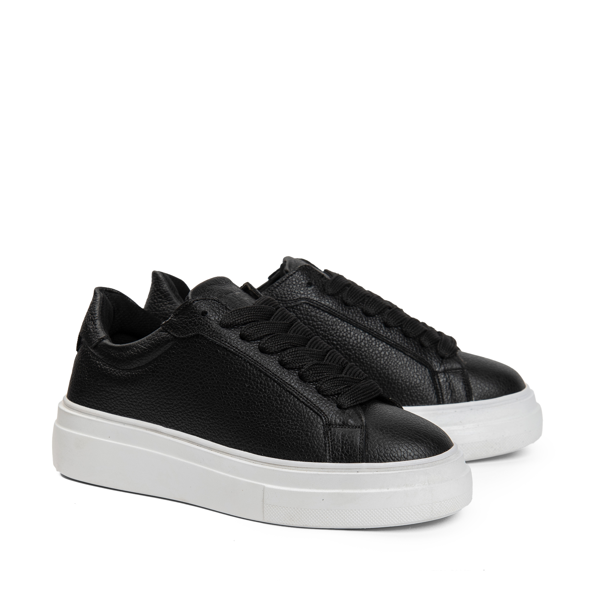 BlancPeak | Printed Black Sneakers (new)